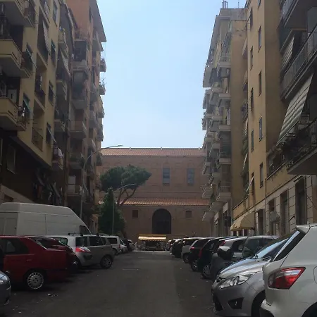 Camilla Pigneto Apartment